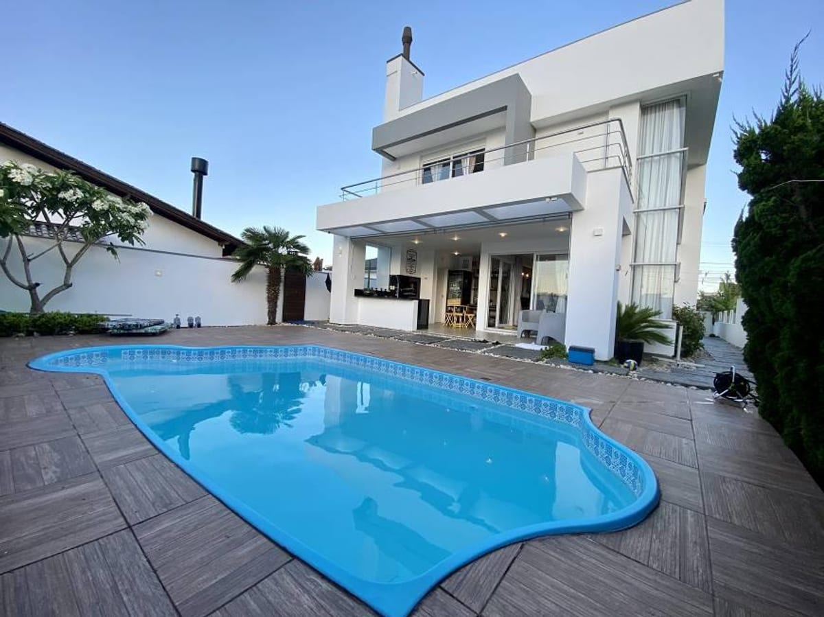 Casa Finamente Mobiliada com 4 dormitórios à venda, 246 m² - Ribeirão da Ilha - Florianópolis/SC