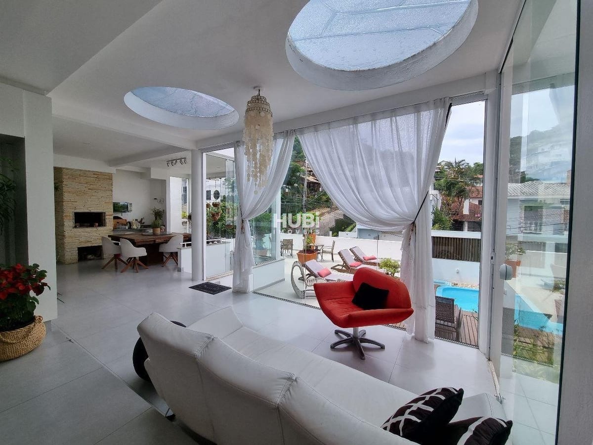 Linda Casa Mobiliada 8 Suítes à venda em Florianópolis - Centro - Alto Padrão - 449m² - Mansão de Luxo